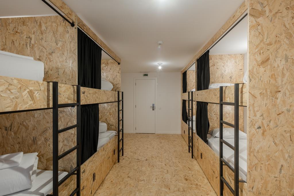 Hostel Conii & Suites Algarve Quarteira Kültér fotó