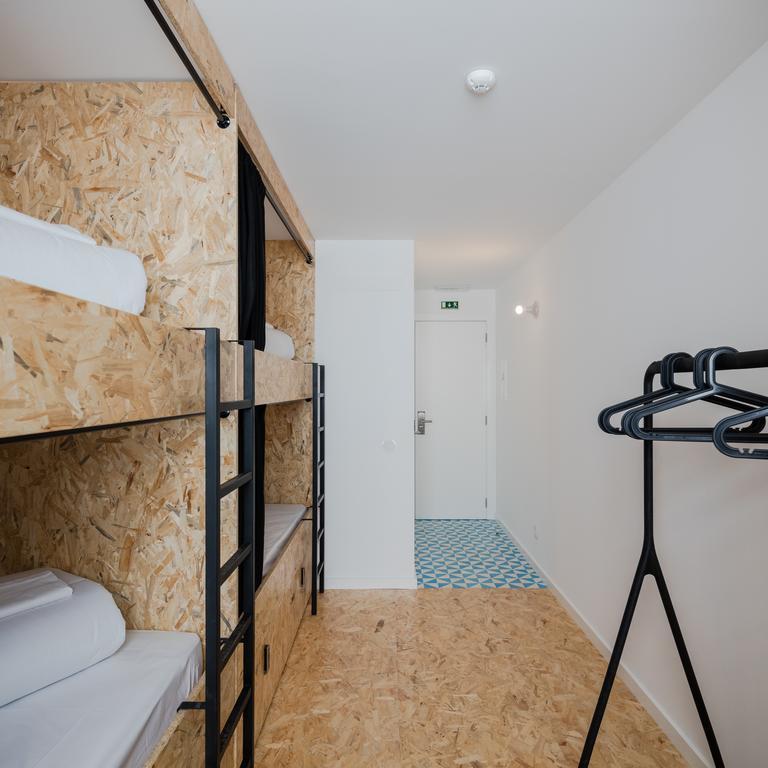 Hostel Conii & Suites Algarve Quarteira Kültér fotó