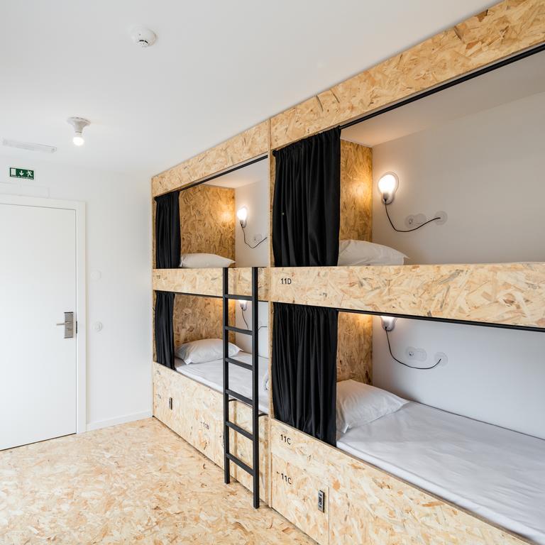 Hostel Conii & Suites Algarve Quarteira Kültér fotó