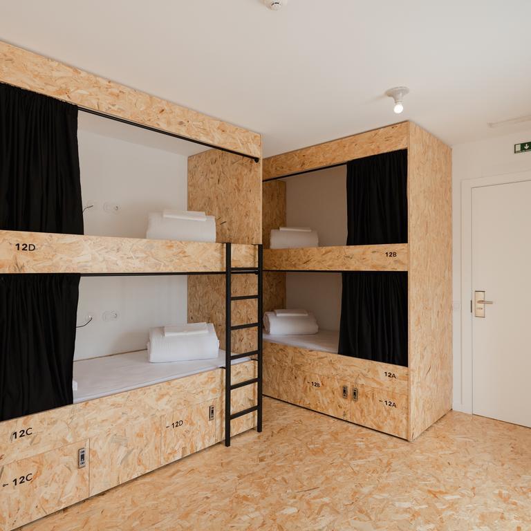 Hostel Conii & Suites Algarve Quarteira Kültér fotó