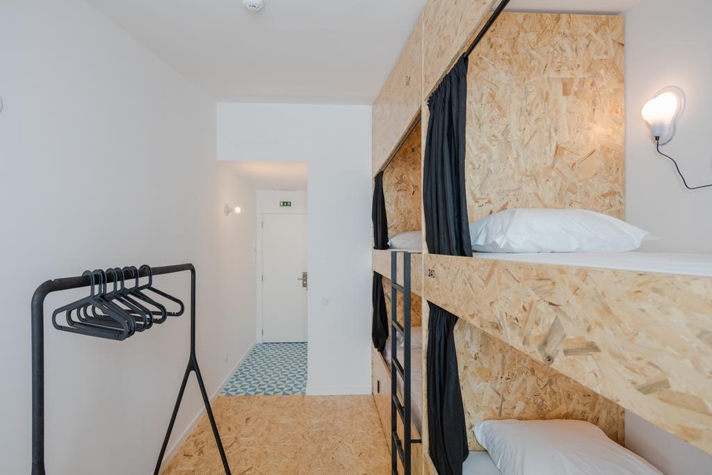Hostel Conii & Suites Algarve Quarteira Kültér fotó