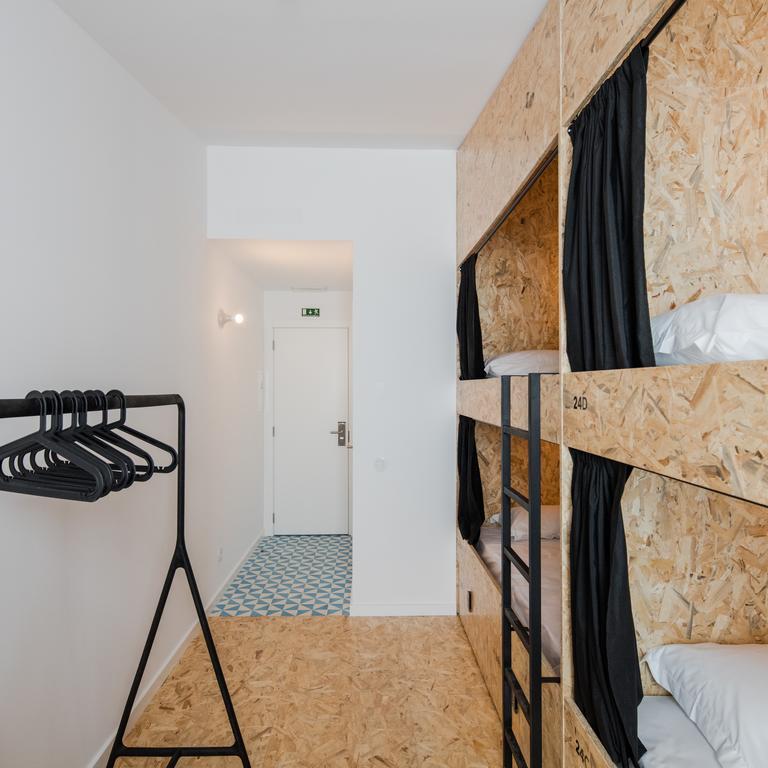 Hostel Conii & Suites Algarve Quarteira Kültér fotó