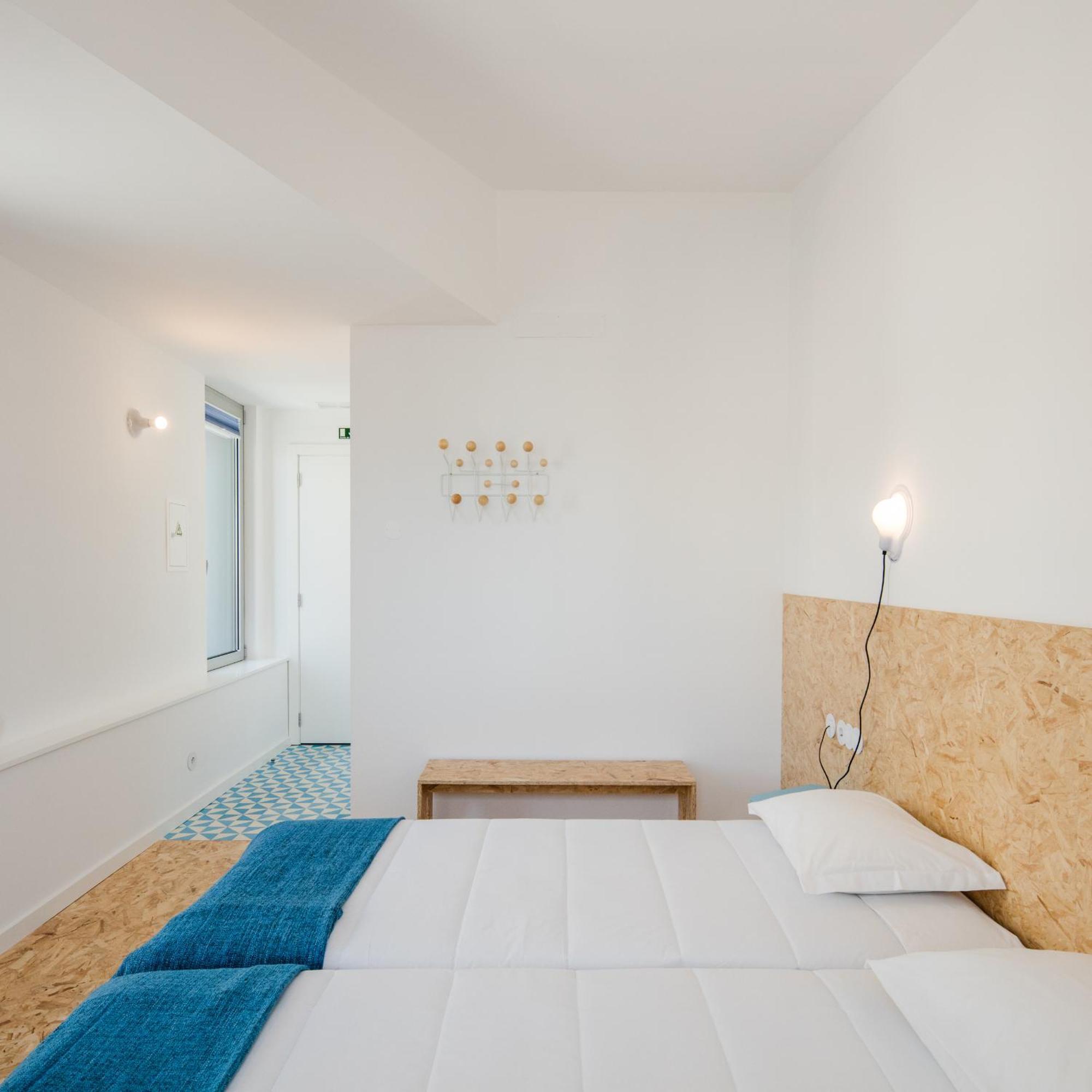 Hostel Conii & Suites Algarve Quarteira Kültér fotó