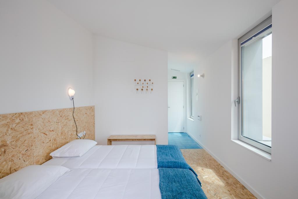 Hostel Conii & Suites Algarve Quarteira Kültér fotó